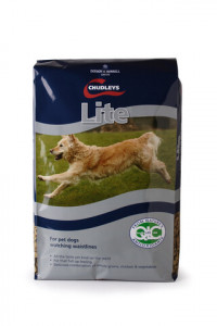Finding a food that your dog can enjoy whilst watching his waistline can sometimes be difficult.